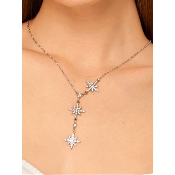 Rhinestone star charm necklace - Picture 4 of 4